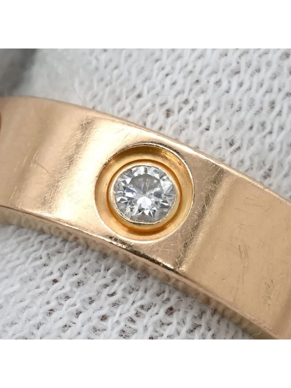 Cartier brand color